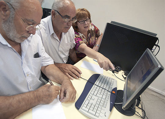 Estudiantats del programa Unisocietat d'Ontinyent.